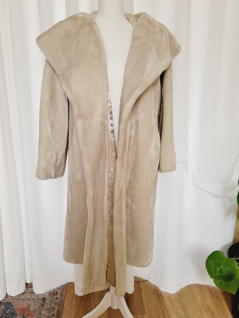 Vintage Long Faux Fur Coat in Beige